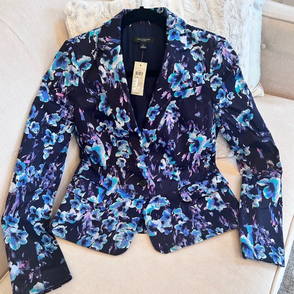 NWT Ann Taylor Vibrant Floral Blazer